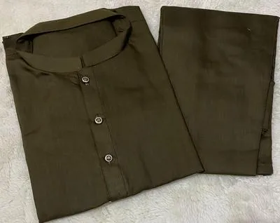 Men's 2 Pcs Wash And Wear Plain Shalwar Kameez in Green - Image 3