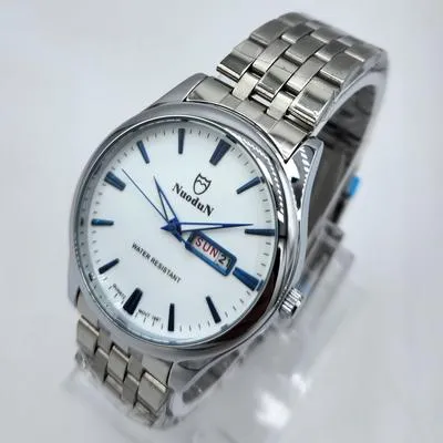Nuodun Men's Classic Quartz Watch with Day-Date Display - Stainless Steel Band